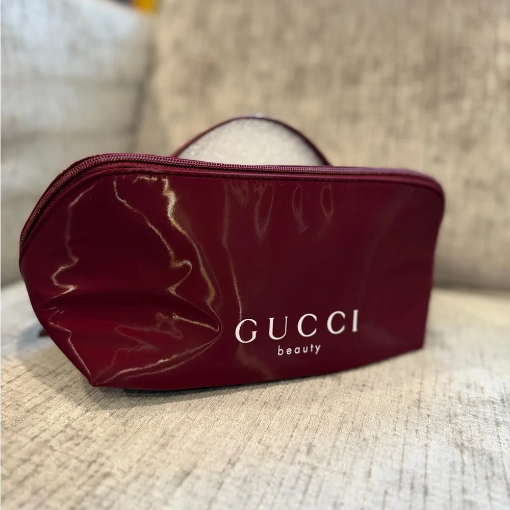 Gucci Burgundy Beauty Cosmetic Logo Bag/pouch AUTHENTIC
